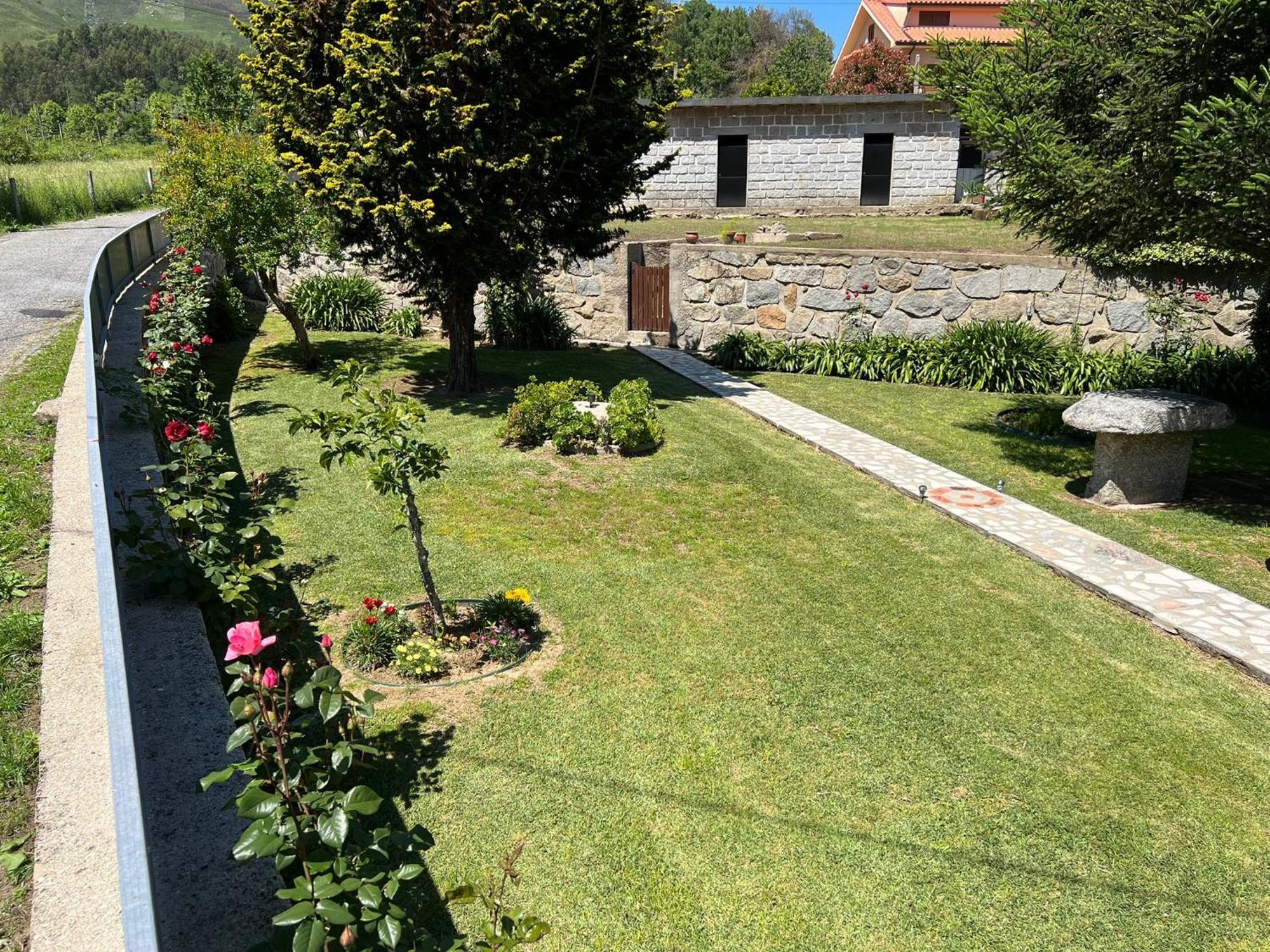 Vila Guia In Valdreu Braga Exterior foto
